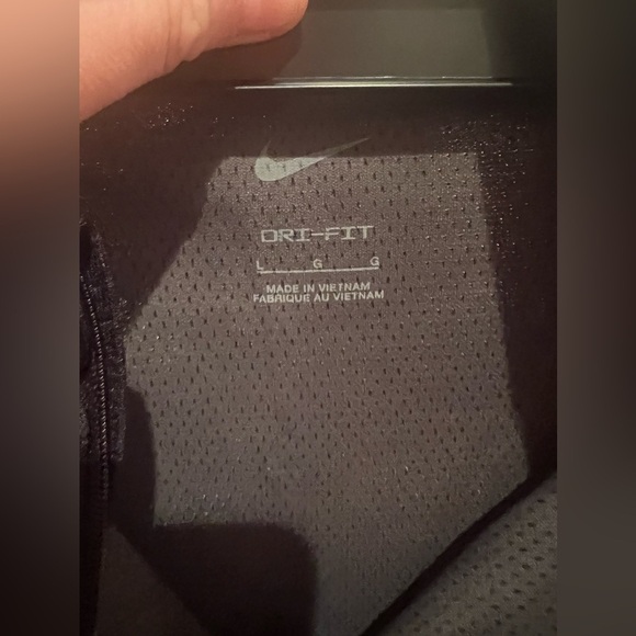 Women’s - Nike - Dri-Fit - Quarter Zip - Picture 4 of 11